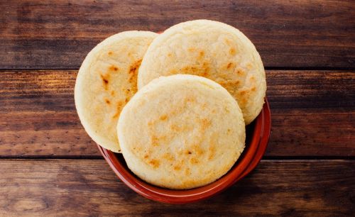 Come cucinare le arepas venezuelane