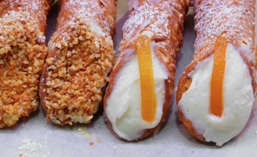 Kit cannoli: il pacco da giù per preparare dei veri cannoli siciliani